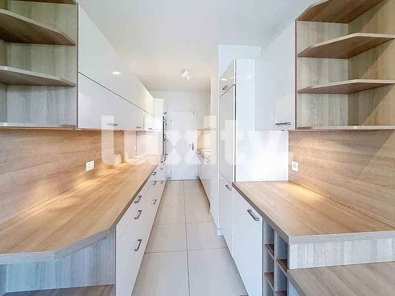 Superbe appartement rénové à Champel (1)