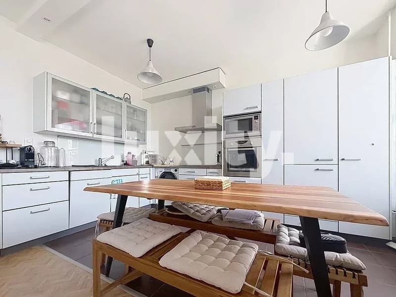 Bel appartement entièrement rénové (2)