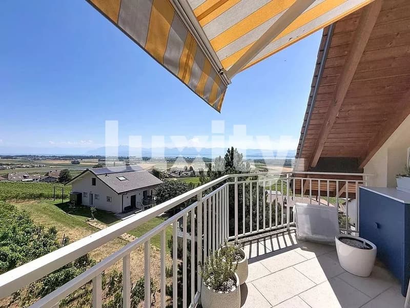 Superbe appartement de caractère ? Dernier étage avec vues sur le lac et les vignes ? Luins (8)
