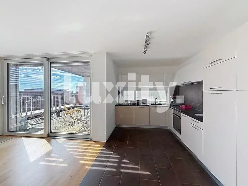 GLAND ? BEL APPARTEMENT 3,5 PIÈCES AU DERNIER ÉTAGE AVEC GRAND BALCON (2)