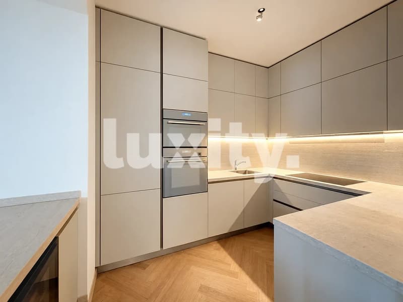 APPARTEMENT D'EXCEPTION FACE AU JET D'EAU (3)