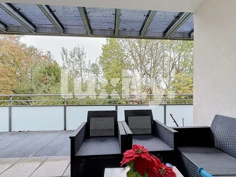 VERSOIX ? SUPERBE 4 PIÈCES MEUBLÉ DE 80 M², LUMINEUX ET AU CALME, À 5 MINUTES DE LA GARE ! (7)