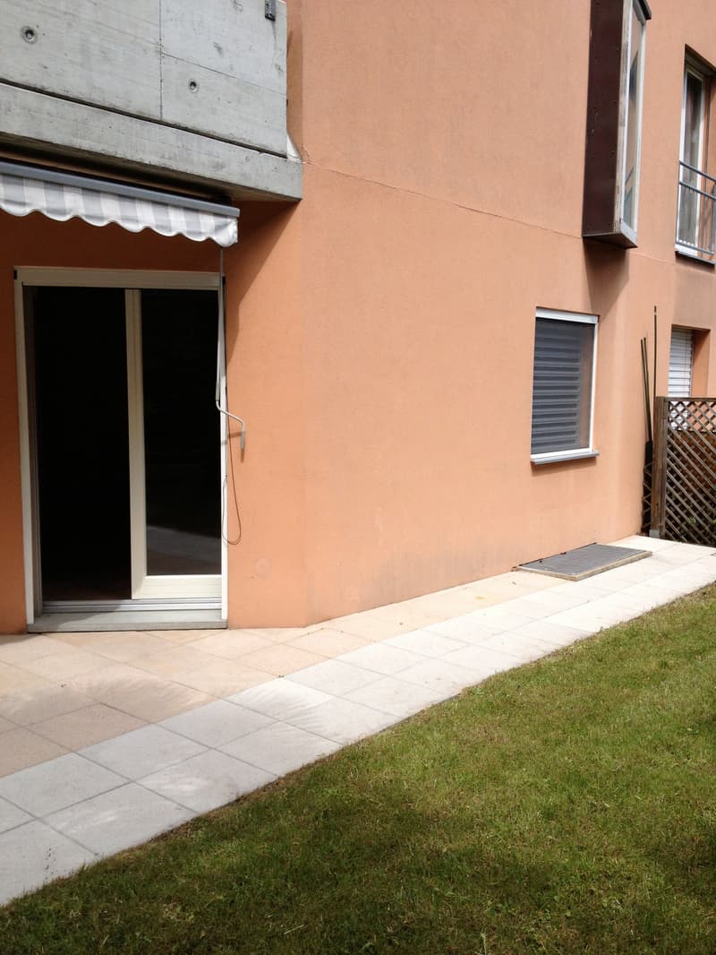Appartamento 3.5 locali con giardino a Manno (3)