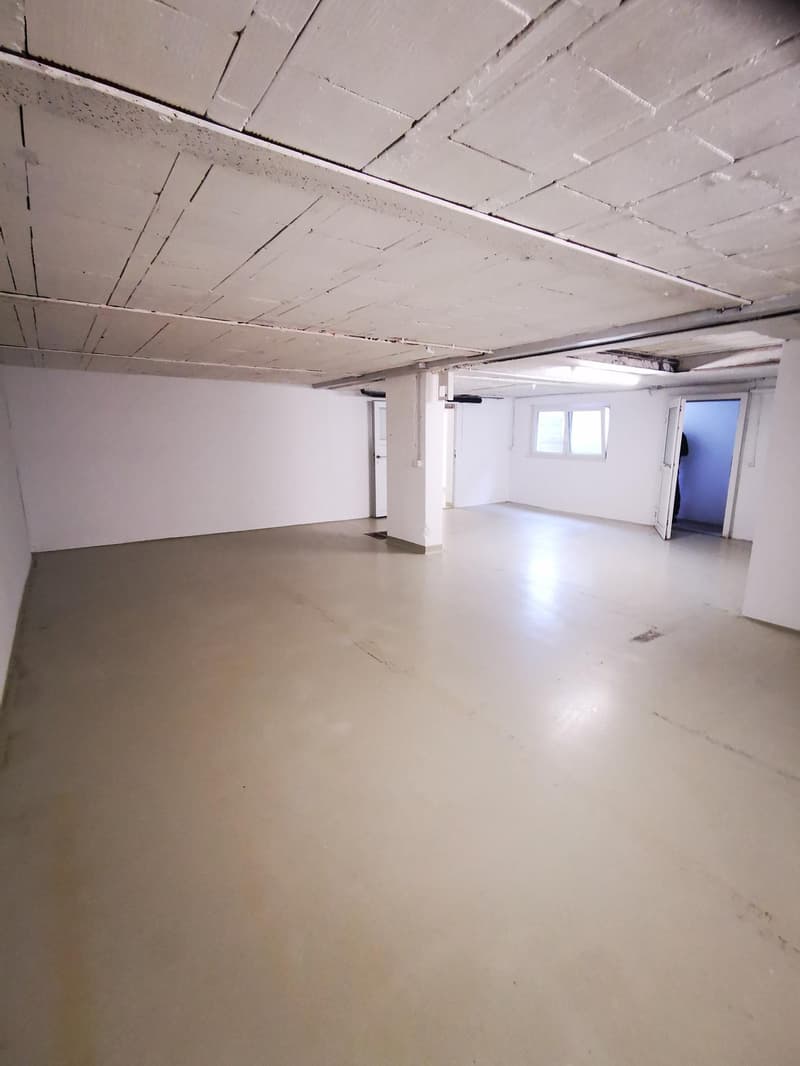 Lager frei im zentralen Heimberg (1)