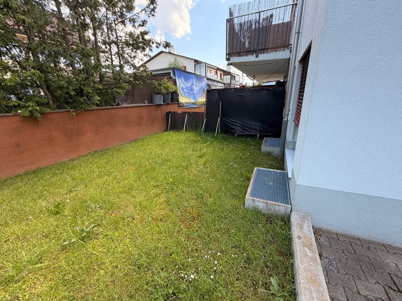 Zentrales Studio mit Terrasse in Thun ab sofort (2)