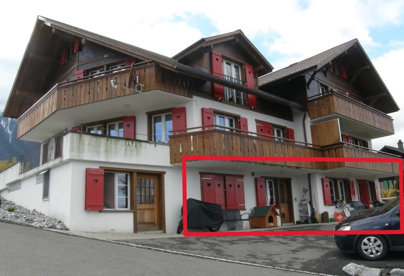 Helle 4.5-Zimmer-Wohnung in Aeschi bei Spiez – Ruhige Lage mit schöner Aussicht (1)
