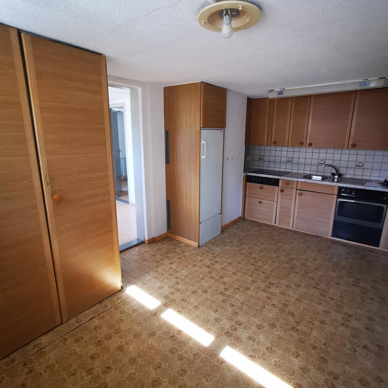 Günstige 4.5-Zimmer-Wohnung in Bärau (2)