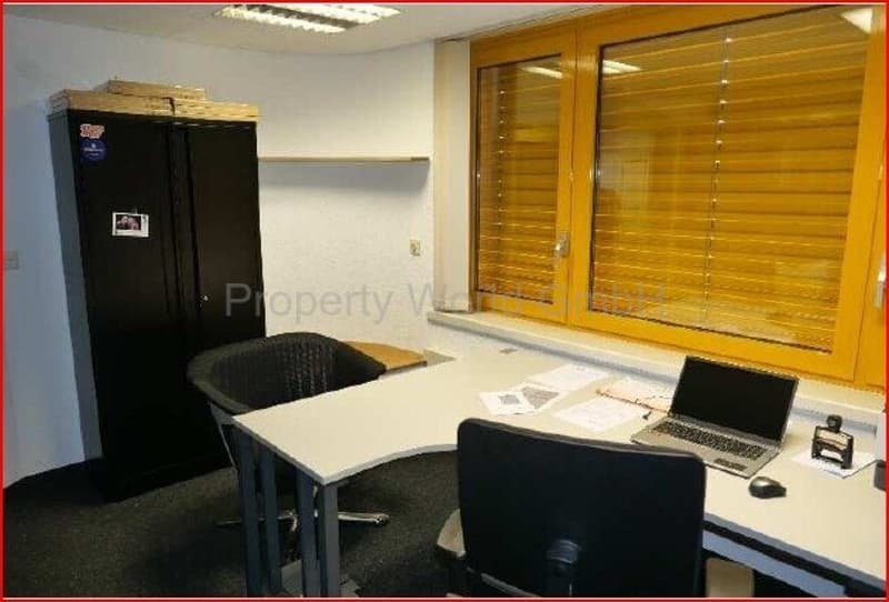 Büro EG