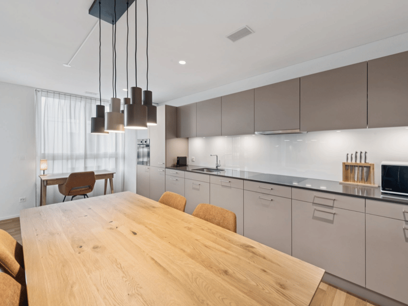 Möblierte Apartments mit Madrid Flair  direkt im grössten Shoppingcenter der Schweiz! (3)