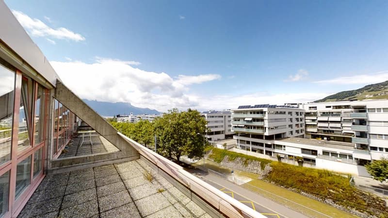 Spacieux bureaux de 12 pièces avec balcon et vue panoramique à Vevey avec 4 places de parking (6)