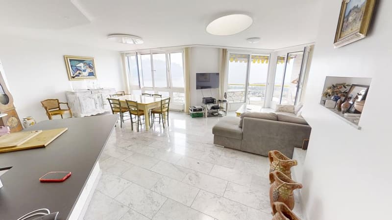 Magnifique appartement en attique de 3 pièces avec vue panoramique à Chernex (2)