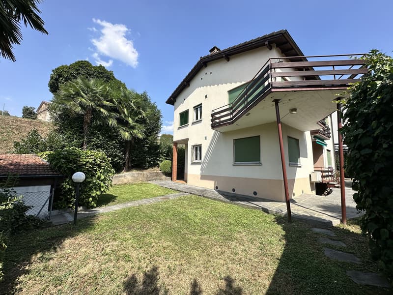 IMPERDIBILE CASA UNIFAMILIARE SU FONDO EDIFICABILE (2)