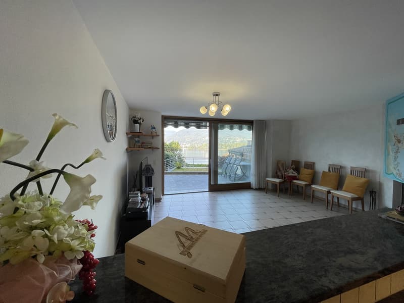 INTERESSANTE CASA 4.5 CON INCANTEVOLE VISTA LAGO (4)