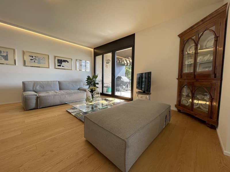 SPETTACOLARE DUPLEX 5.5 CON MAGNIFICA VISTA LAGO (6)