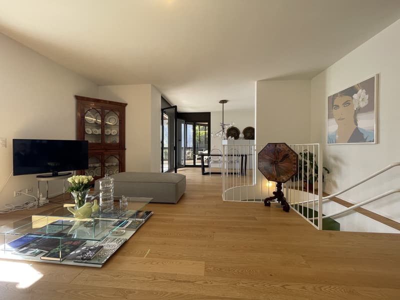 SPETTACOLARE DUPLEX 5.5 CON MAGNIFICA VISTA LAGO (3)