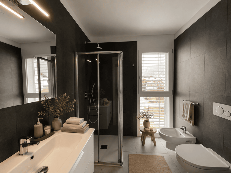 MODERNO ED AMPIO APPARTAMENTO 2.5 CON DUE POSTEGGI INTERNI (3)