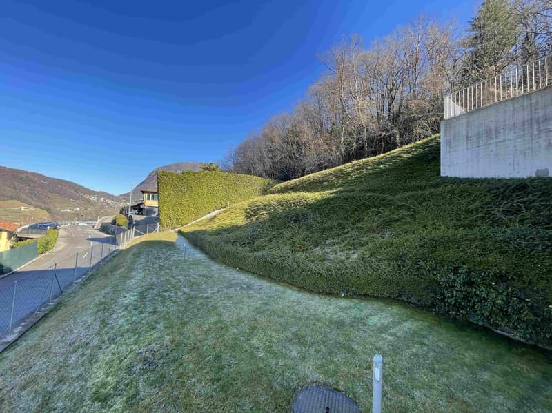 INTERESSANTE TERRENO CON SPLENDIDA VISTA LAGO (8)