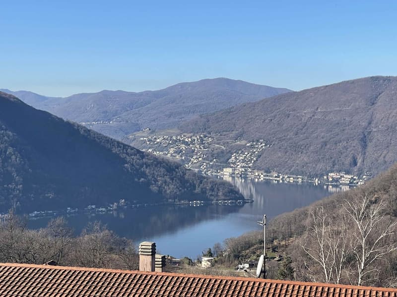 INTERESSANTE TERRENO CON SPLENDIDA VISTA LAGO (1)