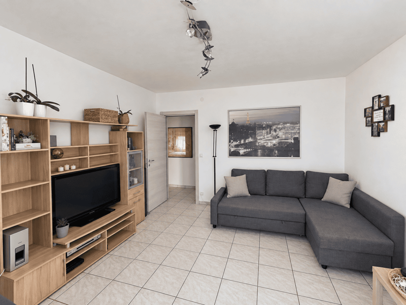 INTERESSANTE APPARTAMENTO 2.5 VICINO AL CENTRO (4)