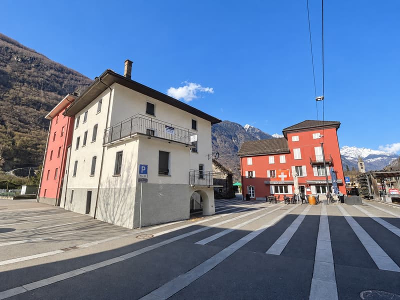 PALAZZINA A REDDITO COMPLETAMENTE RISTRUTTURATA A POLLEGIO (4)