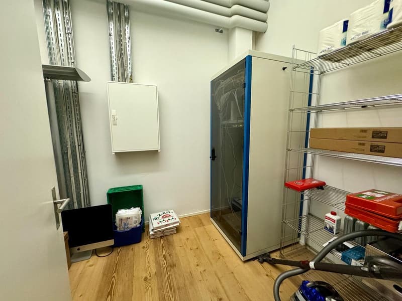 Loft Büroräumlichkeiten möbliert – 370m2 – Steinhausen (ZG) (13)