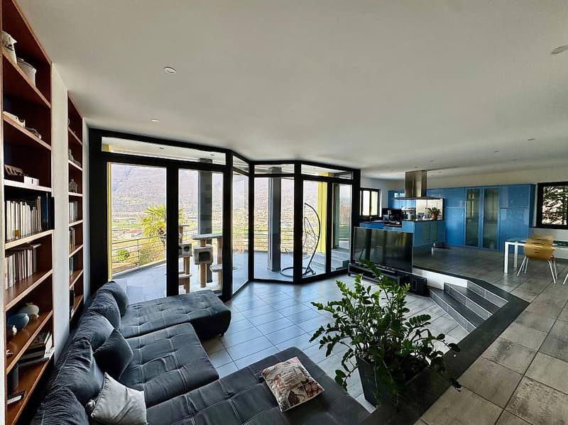 Camorino - Casa bifamiliare con splendida vista e piscina (5)