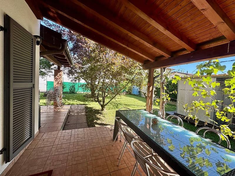 Ligornetto Casa unifamiliare con ampio giardino (2)