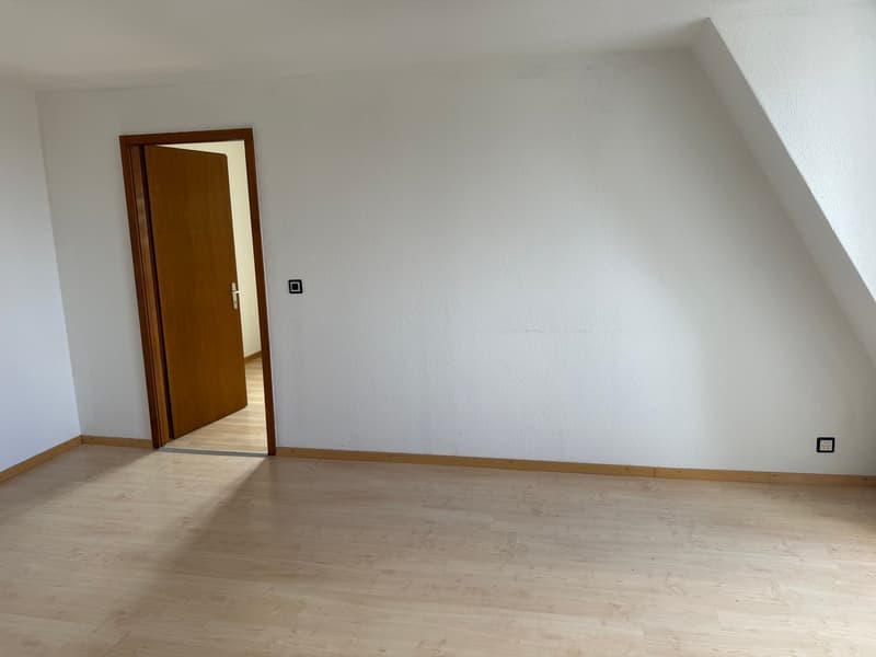 Charmante 2.5-Zimmer-Wohnung im 2. OG in Walperswil – sofort verfügbar! (6)