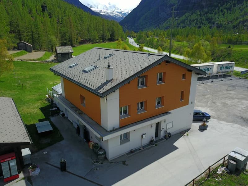 Restaurant & Hostel in Randa (7)