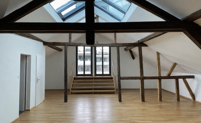Atika Loft in umgebauter Fabrik - urban und modern (2)