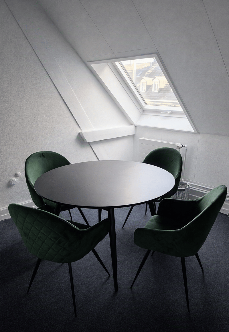 Shared Meeting Room