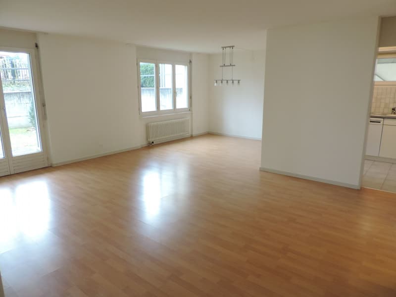 3.5 Zimmerwohnung im EG (6)