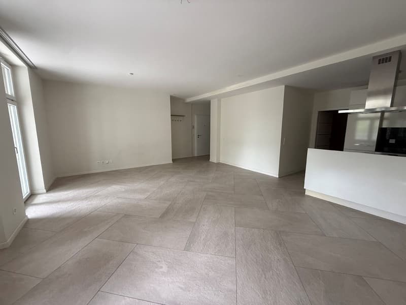 Zentrale 3.5 Zimmerwohnung im 1. OG (7)