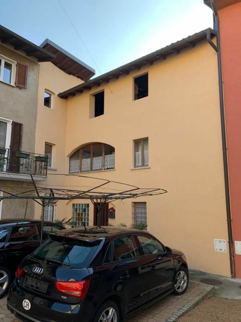 Casa ticinese di 7 locali con potenziale (3)