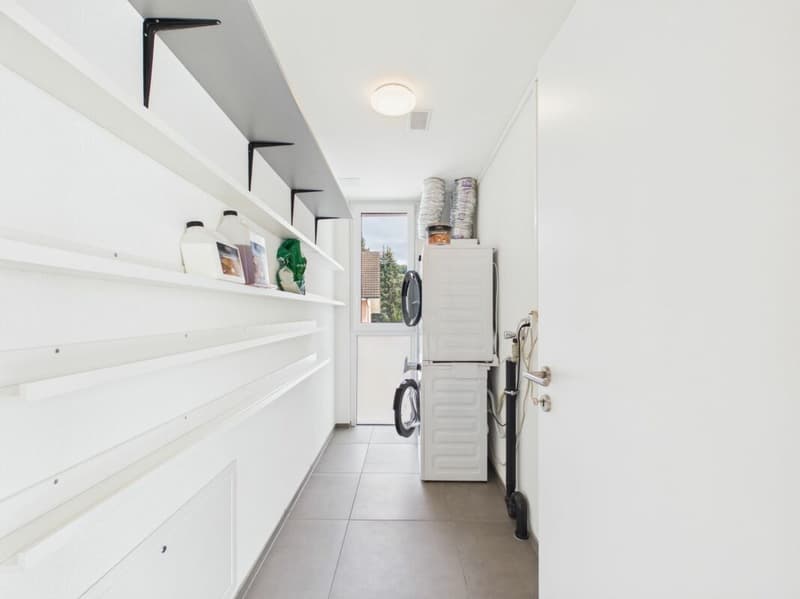 Wohnen wie in einem Haus; einfach pflegeleichter: exkl. Attika-WG mit div. Extras wie Riesen-Terrasse, Lift mit direktem Zugang in die Wohnung, übergrossen Parkplätzen, sep. Hobby-Raum etc. (18)