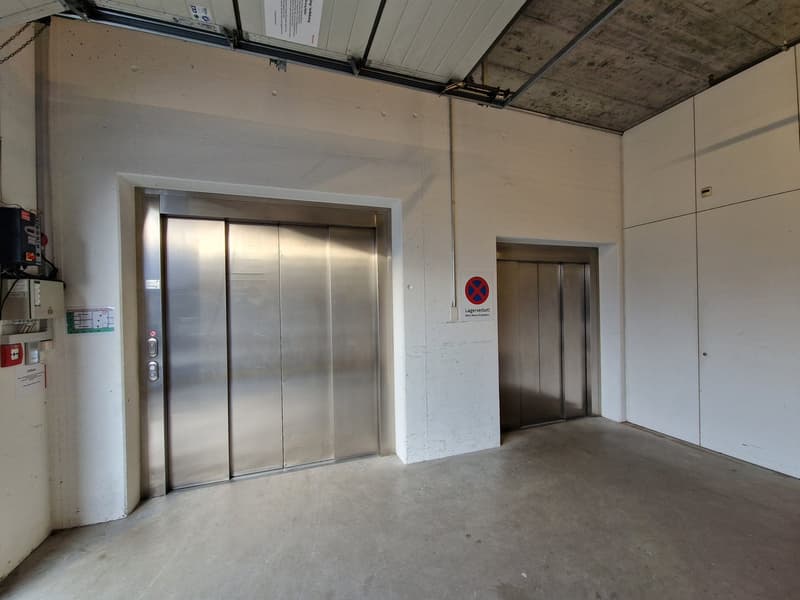 Attractive, flexibly usable commercial space in the Bauarena Volketswil (13)