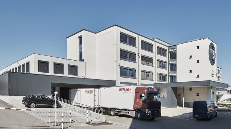 Klimatisierte Büro-/Gewerbeflächen in attraktiver Gewerbeliegenschaft (4)