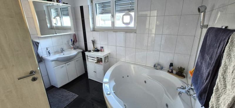 Moderne Gartenwohnung mit Whirlpoolbad und Wintergarten (7)