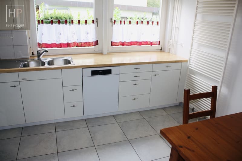 Einfamilienhaus an familienfreundlicher Lage in Münchenstein BL (2)
