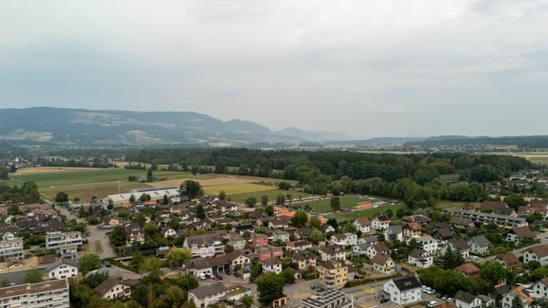 Wohnen mit Charme und Lebensqualität - stilvolles 4.5-Zimmer-Doppeleinfamilienhaus in familienfreundlicher Lage (16)
