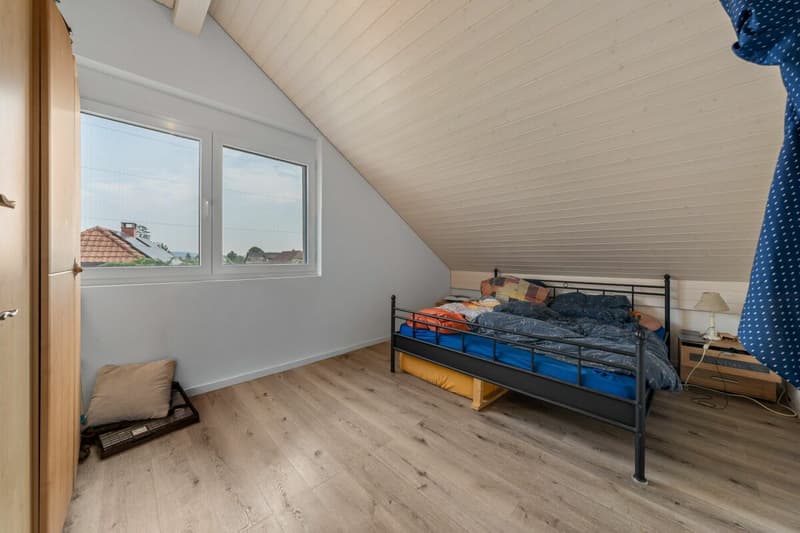 6.5 Zi Doppeleinfamilienhaus mit seperater 3.5 Zi Wohnung im DG (25)