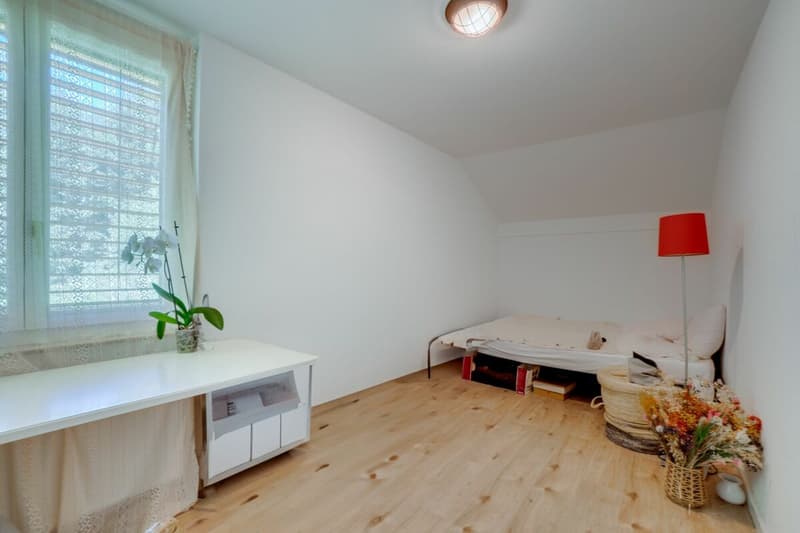 2 Zimmerwohnung, Hubel 77 (2)