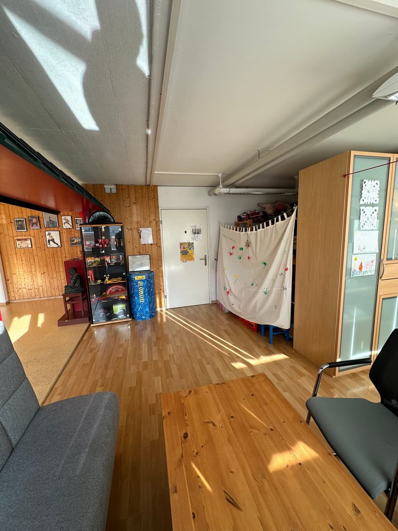 Spacious commercial space for rent – ideal for versatile use! (5)