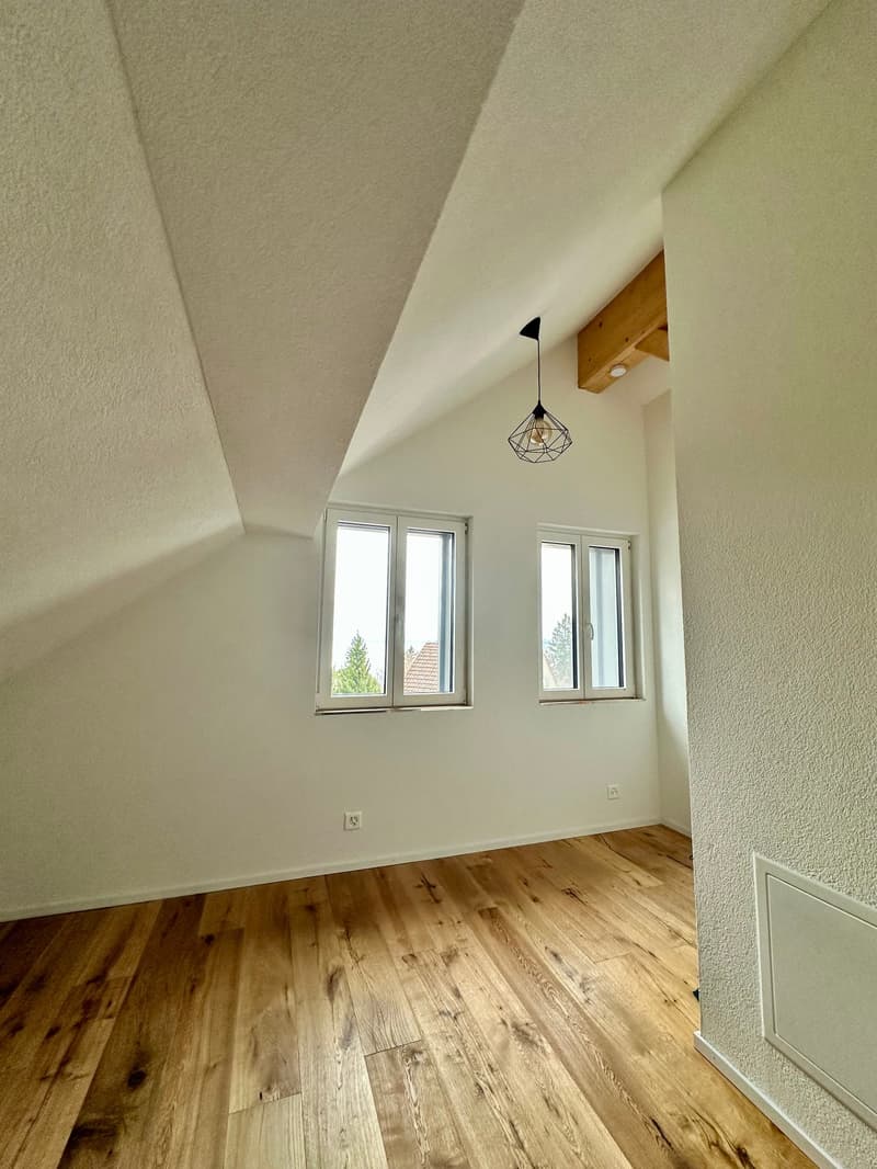 Charmante 3-Zimmer-Dachwohnung in historischem Gebäude in Walzenhausen (6)