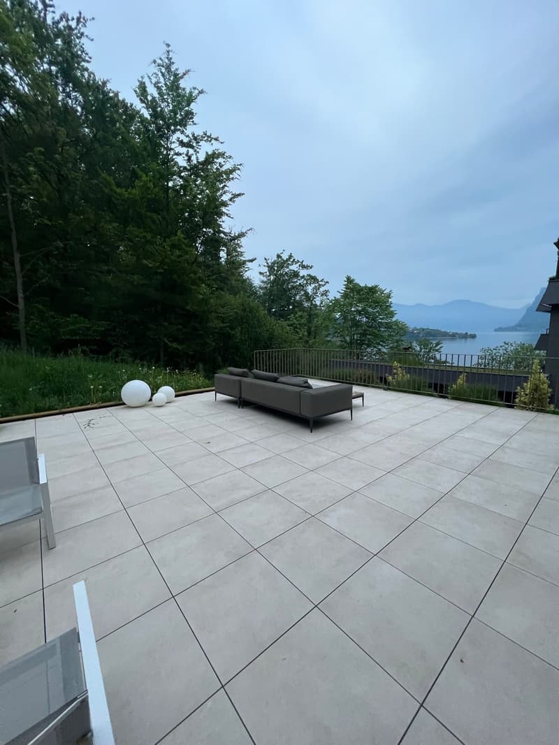 Exklusive 3.5-Zimmer Terrassenwohnung mit grosser Sonnenterrasse in Hergiswil (6)