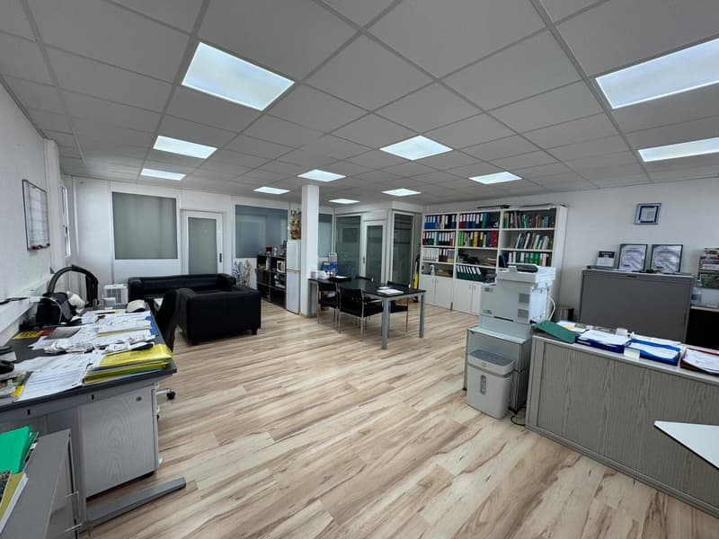 Helles Büro mit 105 m² im 2. OG in Egg – sofort verfügbar (2)