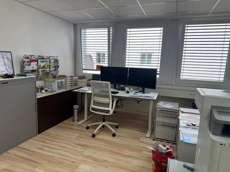 Helles Büro mit 105 m² im 2. OG in Egg – sofort verfügbar (3)