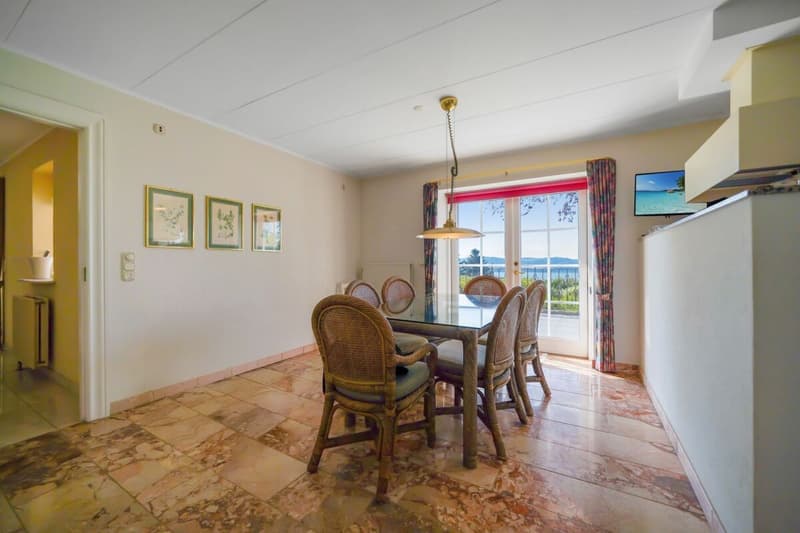 Villa esclusiva con vista sul lago e sulle Alpi - sulla pendice sud di Lugnorre (11)