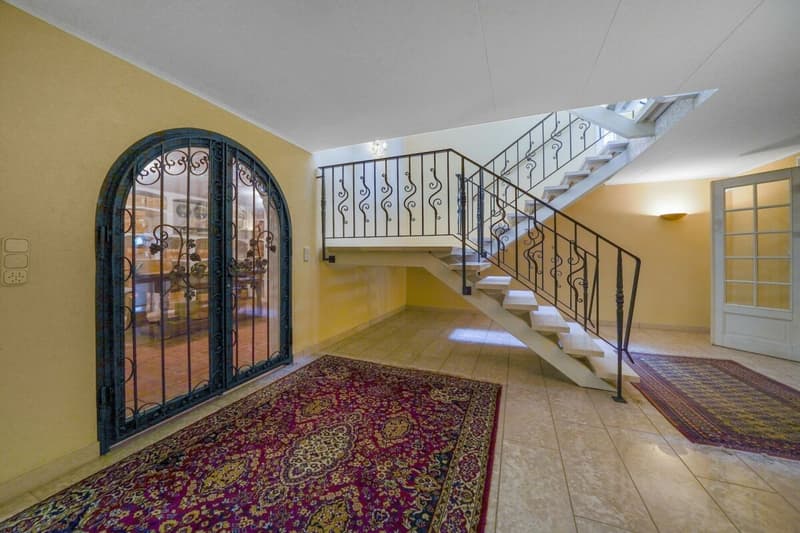 Villa esclusiva con vista sul lago e sulle Alpi - sulla pendice sud di Lugnorre (18)