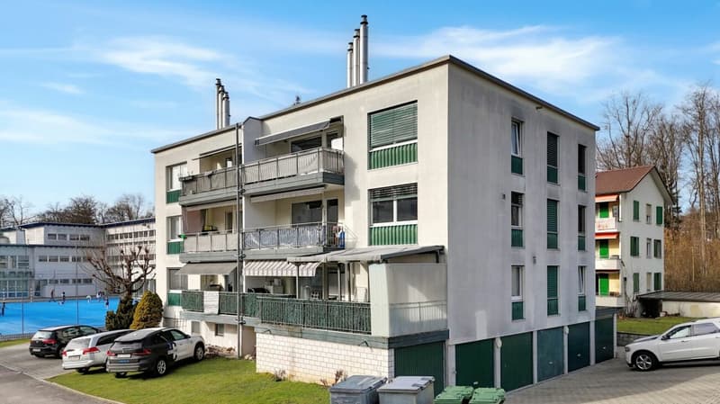 Appartamento di 4,5 locali ristrutturato in posizione centrale a Flamatt (26)